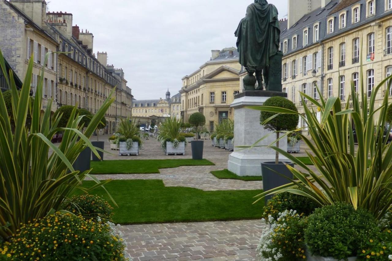 Douces Nuits Caennaises - Parking Prive Inclus, Centre Ville エクステリア 写真
